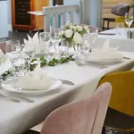 Otel Logis Restaurant - Le Clos Deauville Gatien