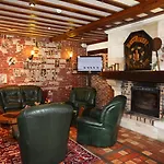 Otel Logis Restaurant - Le Clos Deauville Gatien Saint-Gâtien-des-Bois