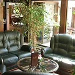 Otel Logis Restaurant - Le Clos Deauville Gatien