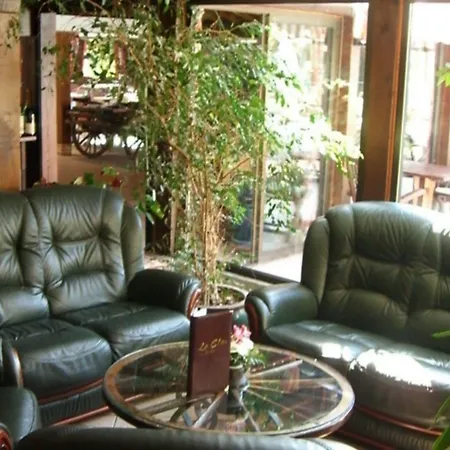 ホテル Logis Restaurant - Le Clos Deauville Gatien