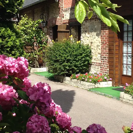 Logis Restaurant - Le Clos Deauville Gatien ホテル Saint-Gâtien-des-Bois