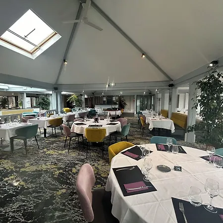 ホテル Logis Restaurant - Le Clos Deauville Gatien 3*