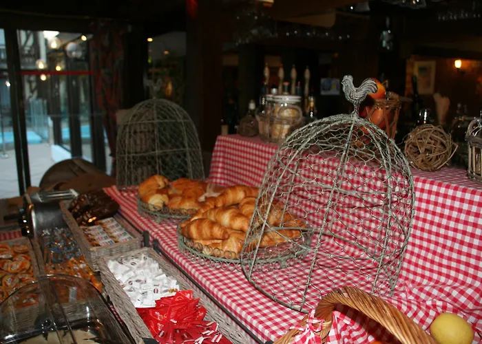 Logis Restaurant - Le Clos Deauville Gatien