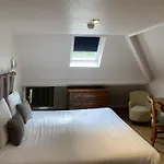 Hotel Logis Restaurant - Le Clos Deauville Gatien Saint-Gâtien-des-Bois