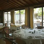 Logis Restaurant - Le Clos Deauville Gatien Hotel 3*