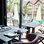 Logis Restaurant - Le Clos Deauville Gatien Hotel 3*