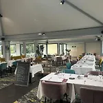Logis Restaurant - Le Clos Deauville Gatien Hotel Saint-Gâtien-des-Bois