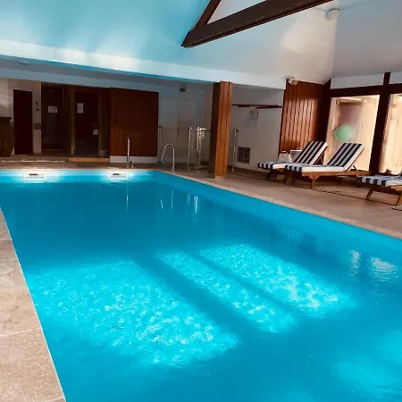 Logis Le Clos Deauville Gatien Hotel 3*