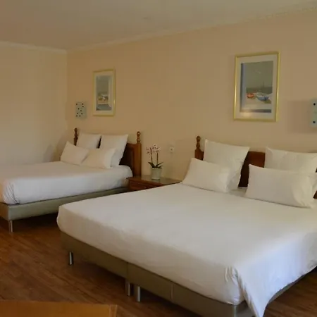 Hotel Logis Le Clos Deauville Gatien 3*