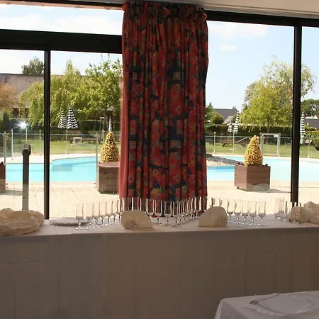 Hotel Logis Le Clos Deauville Gatien Saint-Gatien-des-Bois