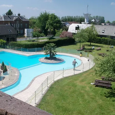 Logis Le Clos Deauville Gatien Hotel