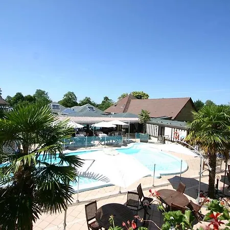 Logis Le Clos Deauville Gatien Hotel 3*