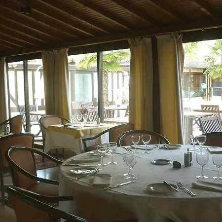 Logis Le Clos Deauville Gatien Hotel 3*