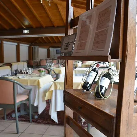 Logis Le Clos Deauville Gatien 3* Saint-Gatien-des-Bois