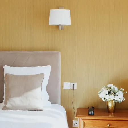 Hotel Logis Le Clos Deauville Gatien 3*