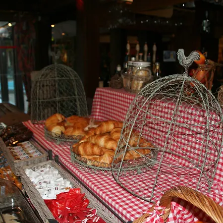 Logis Restaurant - Le Clos Deauville Gatien