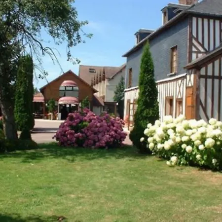 Logis Restaurant - Le Clos Deauville Gatien Hotel