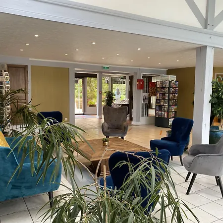 Hotel Logis Le Clos Deauville Gatien 3*