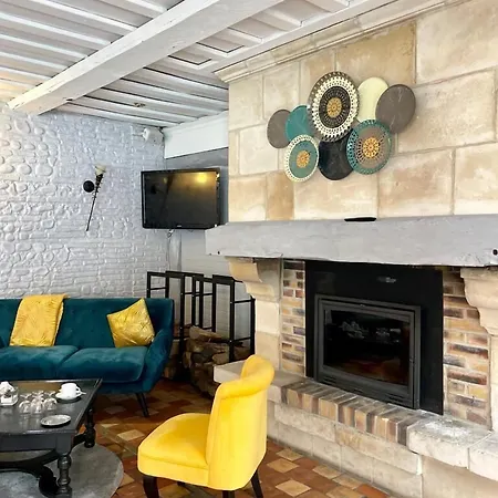 Logis Le Clos Deauville Gatien Hotel
