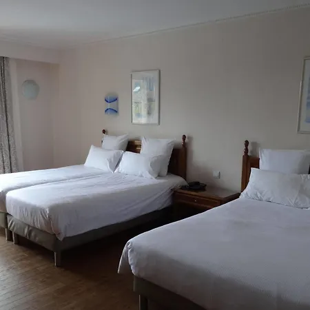 Hotell Logis Le Clos Deauville Gatien 3*