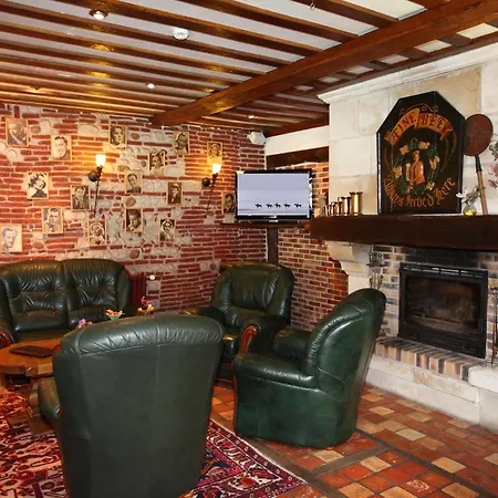 Logis Le Clos Deauville Gatien Hotell 3*