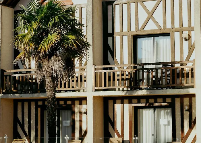 Hotel Logis Le Clos Deauville Gatien Saint-Gatien-des-Bois