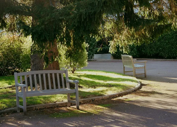 Logis Restaurant - Le Clos Deauville Gatien Hotel