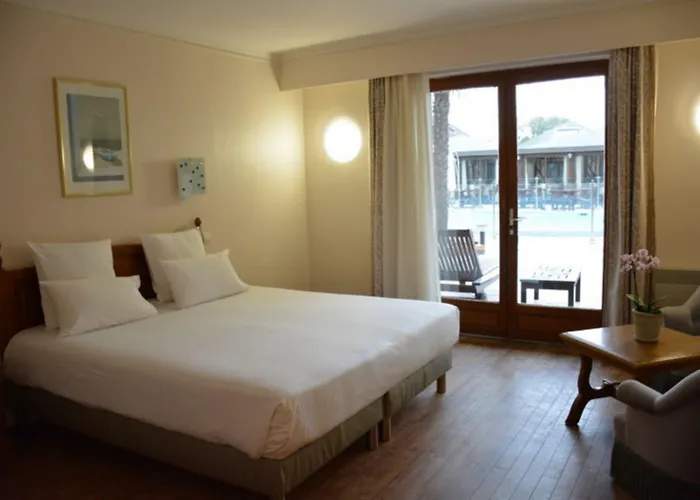 Hotel Logis Le Clos Deauville Gatien Saint-Gatien-des-Bois