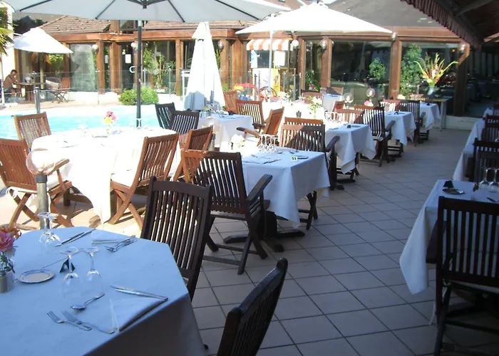 Hotel Logis Le Clos Deauville Gatien