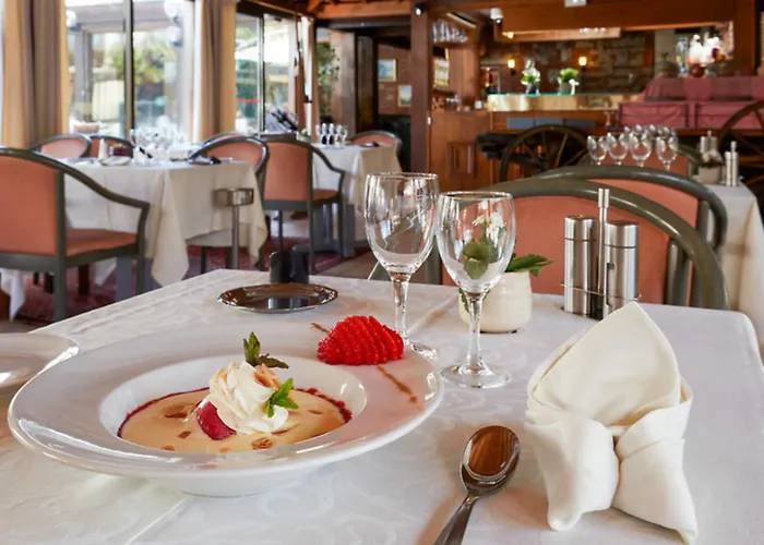 Logis Le Clos Deauville Gatien 3*