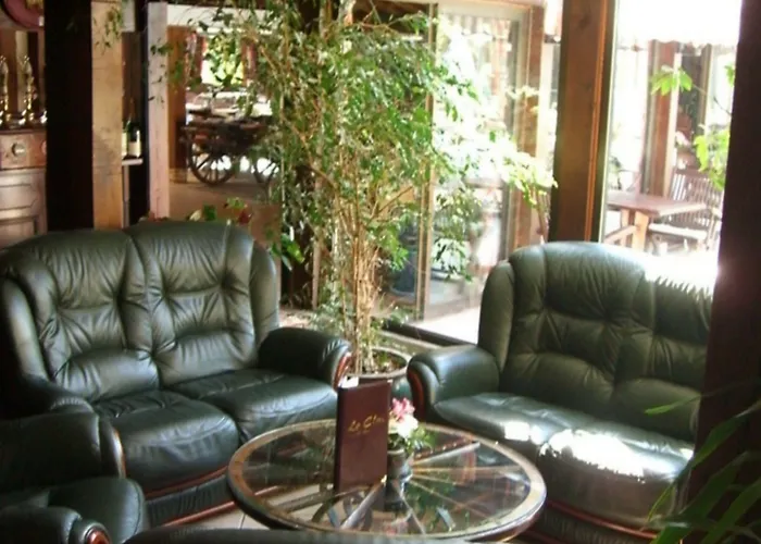 Hotel Logis Le Clos Deauville Gatien