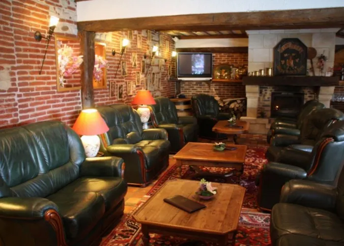 Logis Le Clos Deauville Gatien Hotel Saint-Gatien-des-Bois