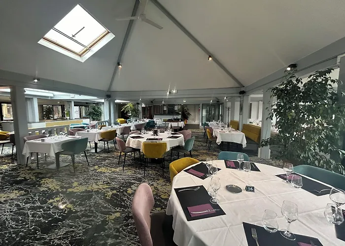 Hotel Logis Le Clos Deauville Gatien 3*