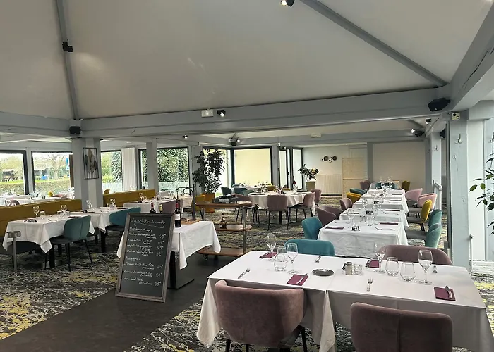 Logis Restaurant - Le Clos Deauville Gatien Hotel Saint-Gâtien-des-Bois